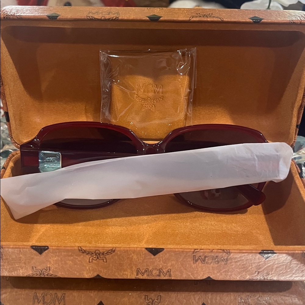 Low start MCM  Sunglasses  NWT - Picture 5 of 6